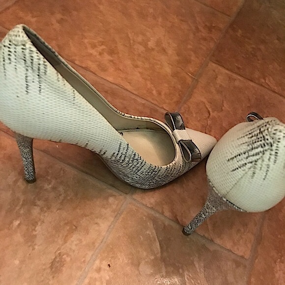 Coach hallie soft printed lizard high heels - Picture 2 of 9